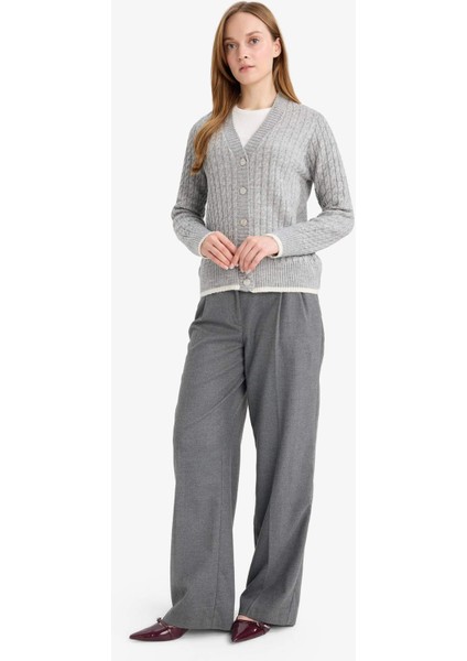 Regular Fit V Yaka Düğmeli Hırka E9148AX25WN