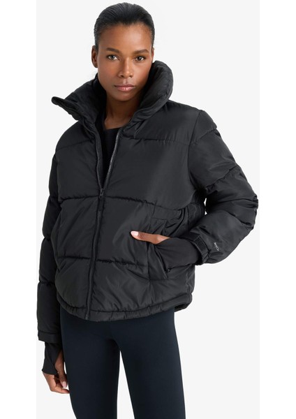 Su İtici Regular Fit Dik Yaka Fermuarlı El Geçmeli Cepli Şişme Mont Z1438AZ25WN