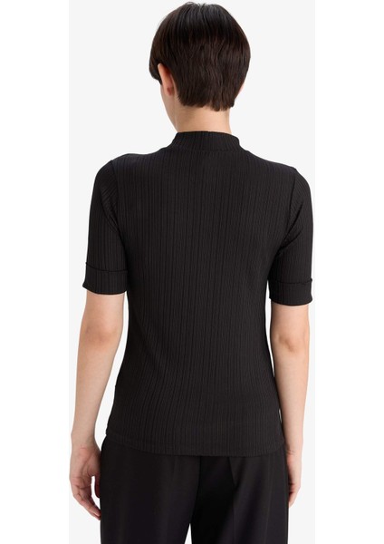 Regular Fit Yarım Balıkçı Yaka Fitilli Kaşkorse Kısa Kollu Tişört B1177AX25AU