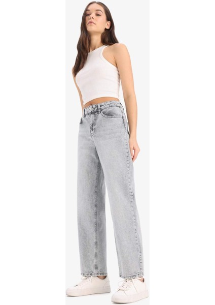 Straight Fit Yüksek Bel Kısa Paça Jean Yıkamalı Pantolon E8013AX25SM