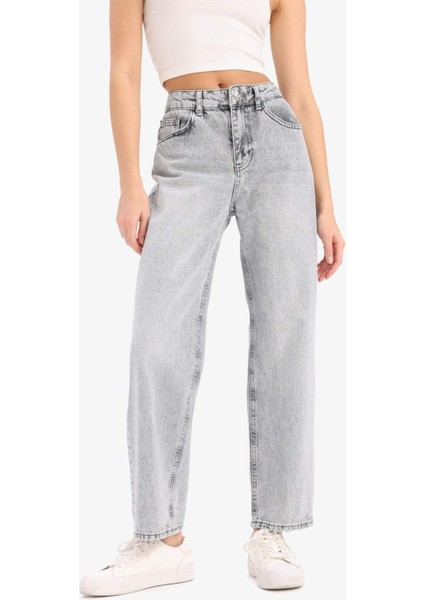 Straight Fit Yüksek Bel Kısa Paça Jean Yıkamalı Pantolon E8013AX25SM