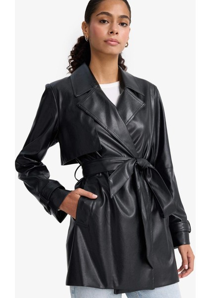 Regular Fit Kemerli Cepli Suni Deri Kısa Trençkot E8596AX25AU