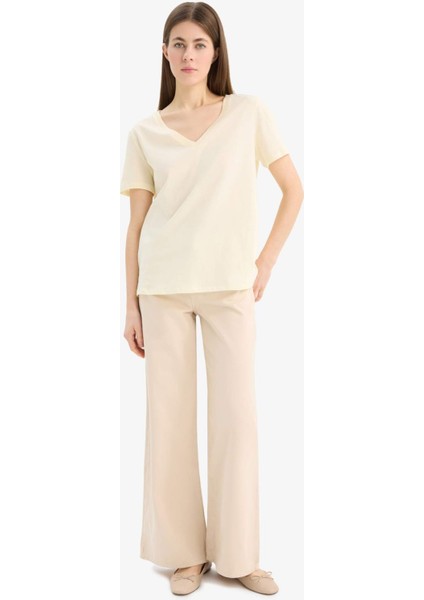 Regular Fit V Yaka Basic Düz Penye Kısa Kollu Tişört W9578AZ25SP