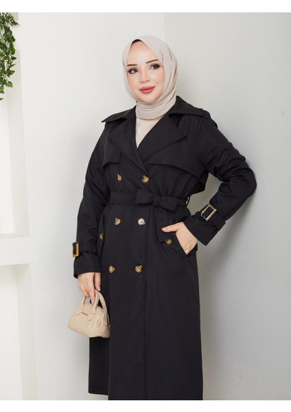 Kadın Siyah Arkası Düğmeli Trençkot