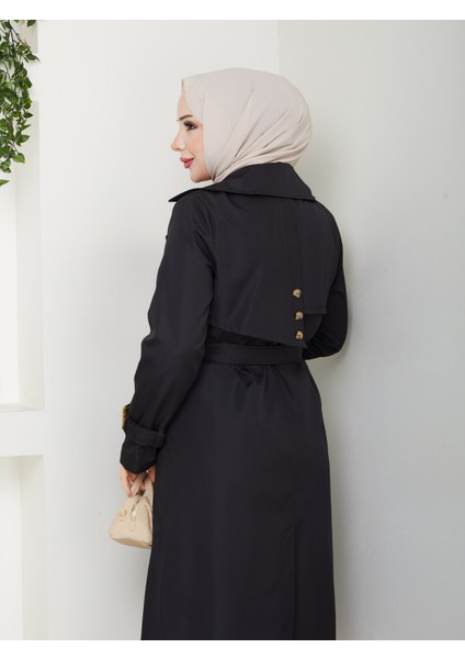 Kadın Siyah Arkası Düğmeli Trençkot