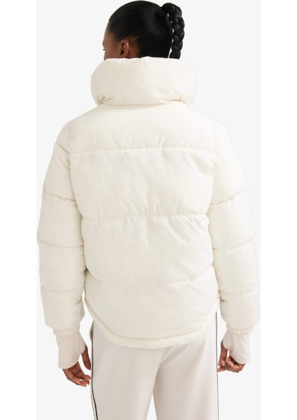 Su İtici Regular Fit Dik Yaka Fermuarlı El Geçmeli Cepli Şişme Mont Z1438AZ25WN