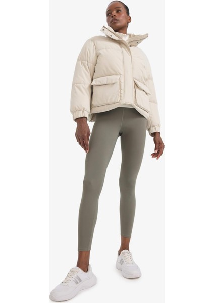 Su İtici Oversize Fit Geniş Kalıp Dik Yaka Fermuarlı Çıtçıtlı Cepli Şişme Mont E9266AX25WN