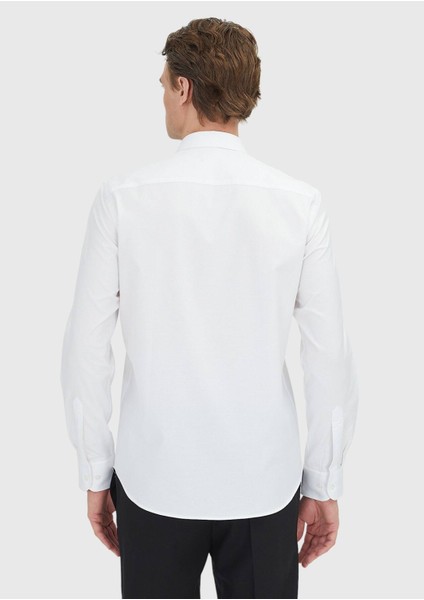 Beyaz Regular Fit Dokuma Klasik %100 Pamuk Gömlek