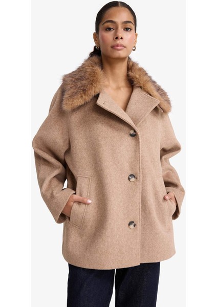 Çıkarılabilir Suni Kürk Yaka Regular Fit Düğmeli Kaşe Kaban F1218AX25WN