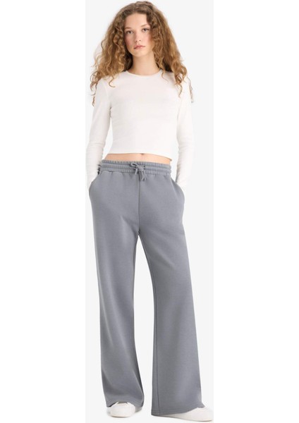 Straight Fit Beli Bağcıklı Cepli Düz Paça Eşofman Altı