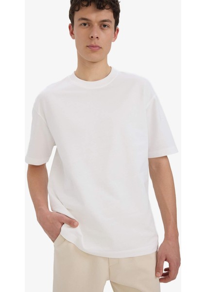 %100 Pamuk Relax Fit Bisiklet Yaka Kısa Kollu Basic Düz Beyaz Tişört D3673AX25SM