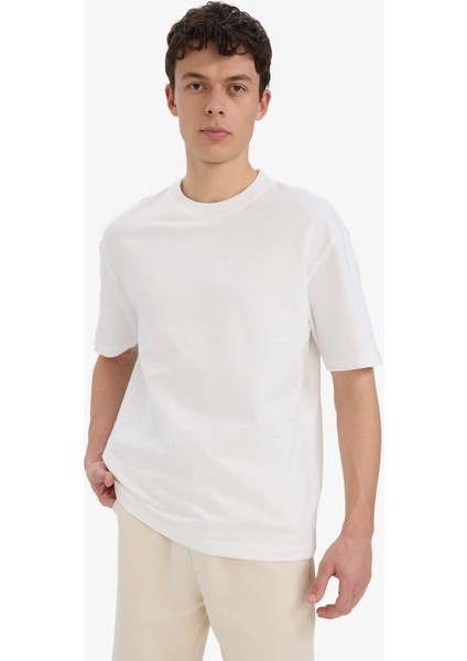%100 Pamuk Relax Fit Bisiklet Yaka Kısa Kollu Basic Düz Beyaz Tişört D3673AX25SM