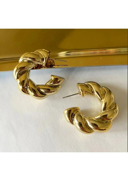 Gold Renkli Halka Vintage Esintili Küpe