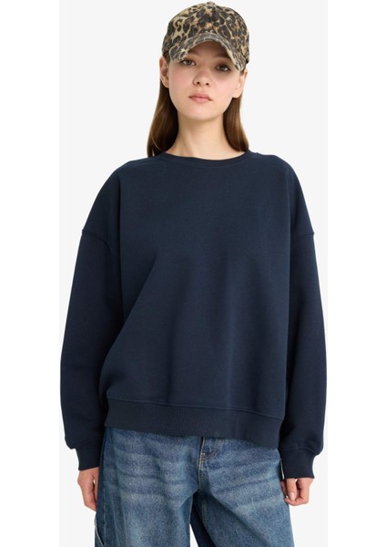 Oversize Geniş Kalıp Bisiklet Yaka Basic Düz Sweatshirt A4177AX25WN