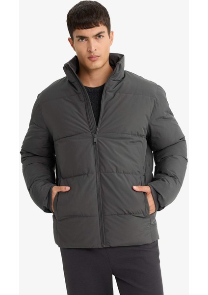 Su İtici Regular Fit Dik Yaka Fermuarlı Cepli Mont E9991AX25WN