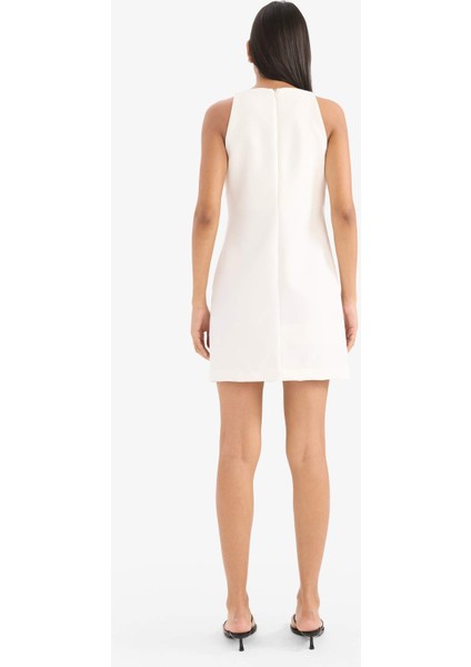 Kayık Yaka Basic Düz Kolsuz Mini Beyaz Yazlık Elbise