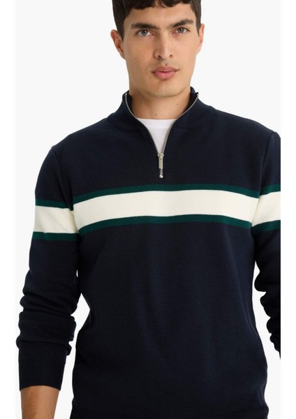 Standart Fit Dik Yaka Fermuarlı Renk Bloklu Triko Kazak