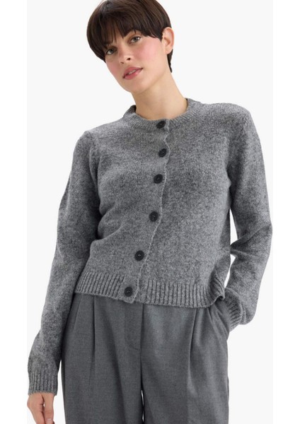 Regular Fit Bisiklet Yaka Basic Düz Düğmeli Soft Touch Yumuşak Triko Hırka