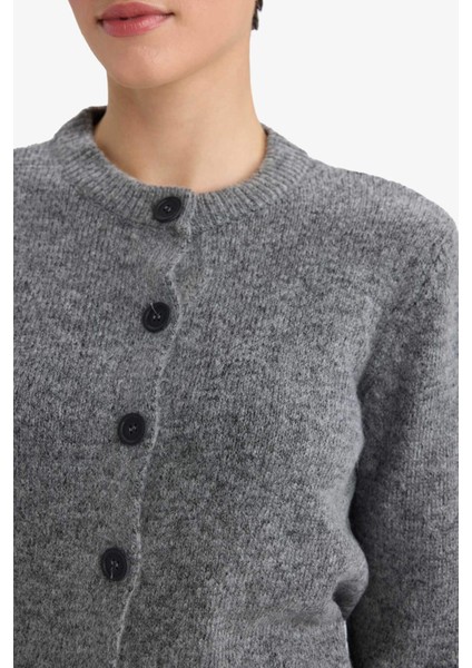 Regular Fit Bisiklet Yaka Basic Düz Düğmeli Soft Touch Yumuşak Triko Hırka