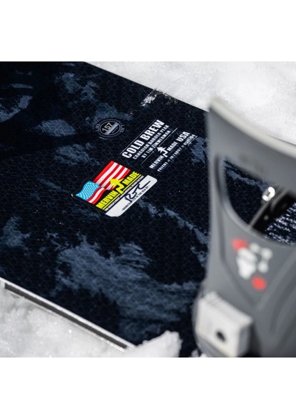 Cold Brew 2025 Snowboard