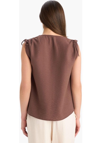 V Yaka Büzgülü Kolsuz Bluz F2052AX25SM