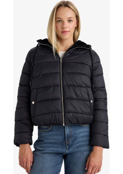 Su Geçirmez Regular Fit Kapüşonlu Suni Kürk Astarlı Mont F2145AX25WN