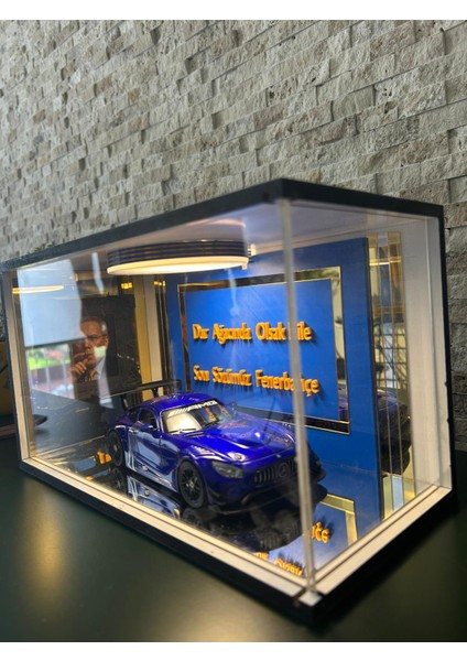 Garaj Seti 1:18 Fenerbahçe Temalı Dekoratif Araba ve Vitrin Seti | Işıklı Koleksiyonluk Model | Masaüstü Hediyelik Aksesuar