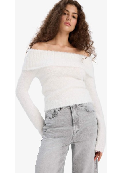 Slim Fit Dar Kesim Açık Omuz Triko Kazak C6301AX25CW