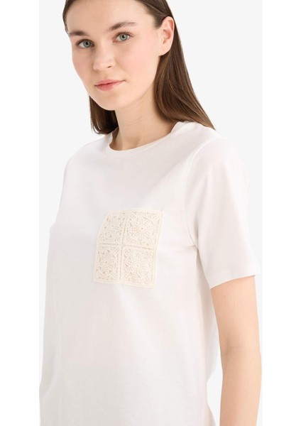 Regular Fit Bisiklet Yaka Basic Düz Penye Kısa Kollu Tişört