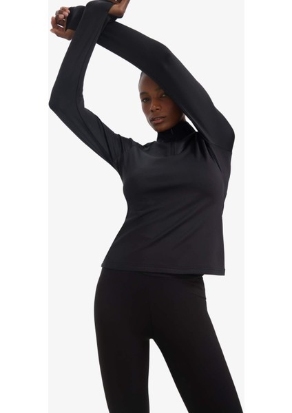 Fit Standart Fit Dik Yaka Fermuarlı İçi Yumuşak Tüylü Sporcu Uzun Kollu Tişört