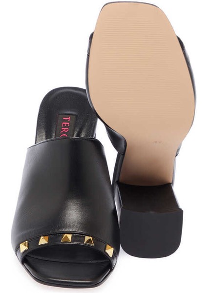 Siyah Hakiki Deri Kadın Terlik - K24Y1TR67254-A23