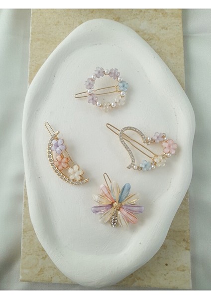 Çiçek Figürlü Toka