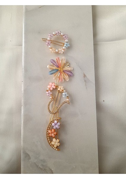 Çiçek Figürlü Toka fırsatları