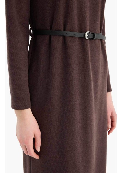 Regular Fit Bisiklet Yaka Basic Düz Kemerli Uzun Kollu Selanik Kumaş Midi Elbise E5790AX25SP