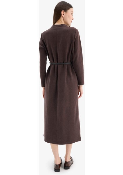 Regular Fit Bisiklet Yaka Basic Düz Kemerli Uzun Kollu Selanik Kumaş Midi Elbise E5790AX25SP