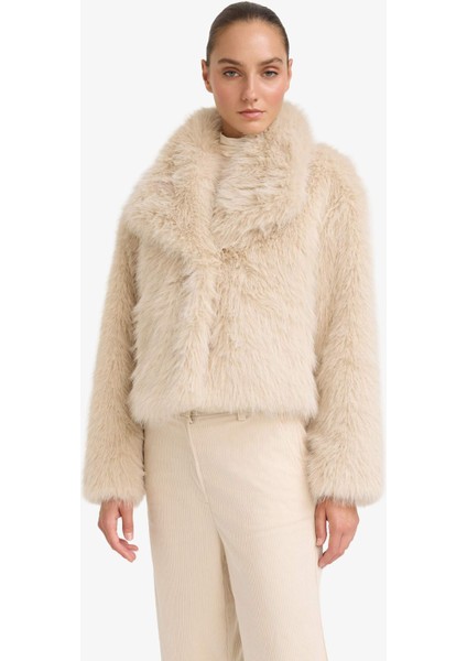 Regular Fit Kısa Suni Kürk