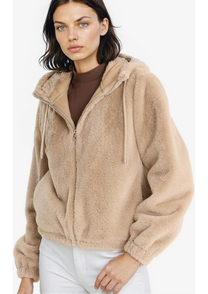 Regular Fit Polar Astarlı Kapüşonlu Fermuarlı Suni Kürk