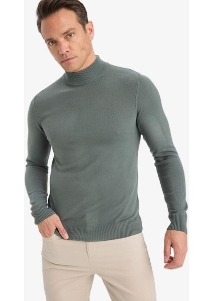 Slim Fit Dar Kesim Balıkçı Yaka Basic Düz Triko Kazak R1127AZ25WN