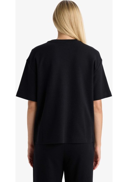 Oversize Geniş Kalıp Bisiklet Yaka Basic Düz Kısa Kollu Tişört