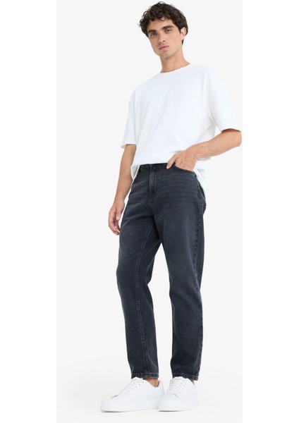 %100 Pamuk 90's Slim Fit Dar Kalıp Yüksek Bel Dar Paça Jean Pantolon D8587AX25AU