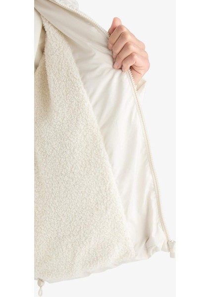 Rüzgar Geçirmez Regular Fit Kapüşonlu Mont F2819AX25WN