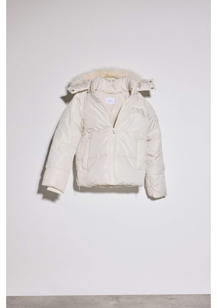 Rüzgar Geçirmez Regular Fit Kapüşonlu Mont F2819AX25WN