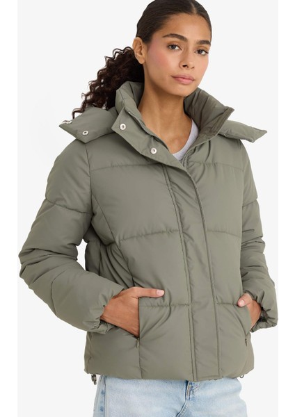 Regular Fit Kapüşonlu Fermuarlı Şişme Mont F2143AX25WN