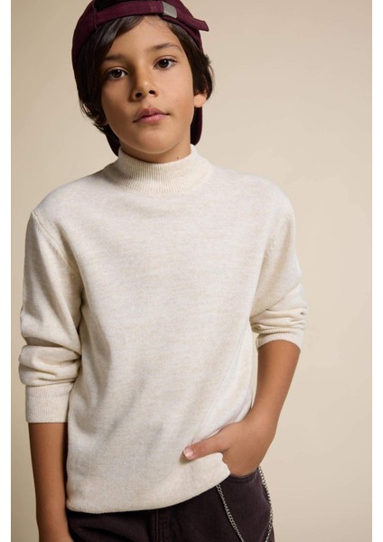 Erkek Çocuk Dik Yaka Triko Kazak