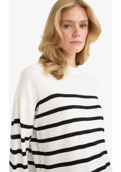 Relax Fit Çizgili Bisiklet Yaka Triko Kazak Tunik S7517AZ25WN