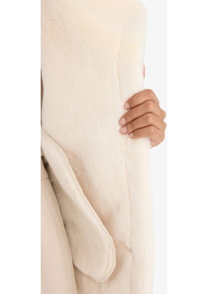 Su Geçirmez Oversize Geniş Kalıp Suni Kürk Astarlı Fermuarlı Mont F1823AX25WN