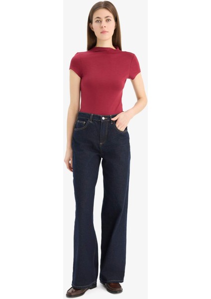 Slim Fit Dar Kesim Yarım Balıkçı Yaka Kısa Kollu Tişört E5906AX25SP