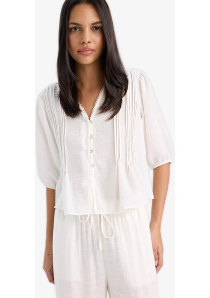 Relax Fit V Yaka Giperli Keten Görünümlü Kısa Kollu Gömlek