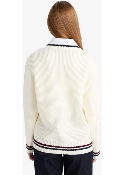 Regular Fit V Yaka Düğmeli Hırka D5030AX25AU