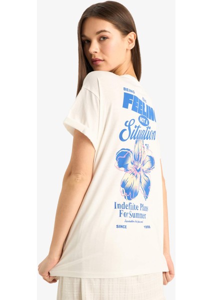 Oversize Geniş Kalıp Bisiklet Yaka Sırt Baskılı Kısa Kollu Tişört